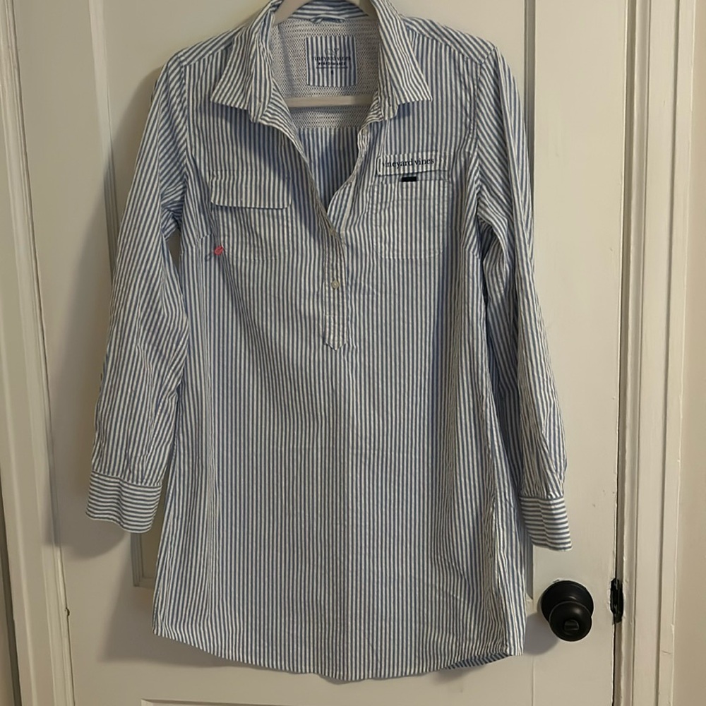 Vineyard Vines Performance women’s size 8 Cover Up